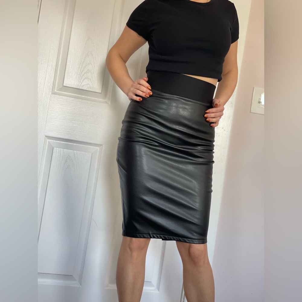Black Skirt. Size XS/S